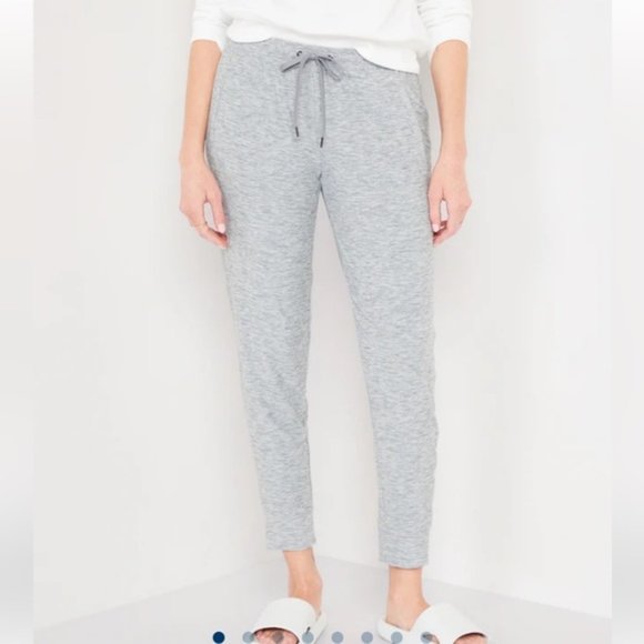 Old Navy Pants - Old Navy Mid-Rise Breathe ON Jogger Pants Grey